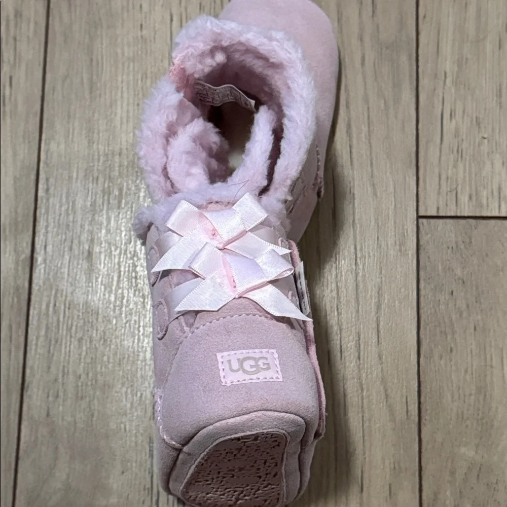 UGG Bailey Bow Pink Boots Kids 04/05